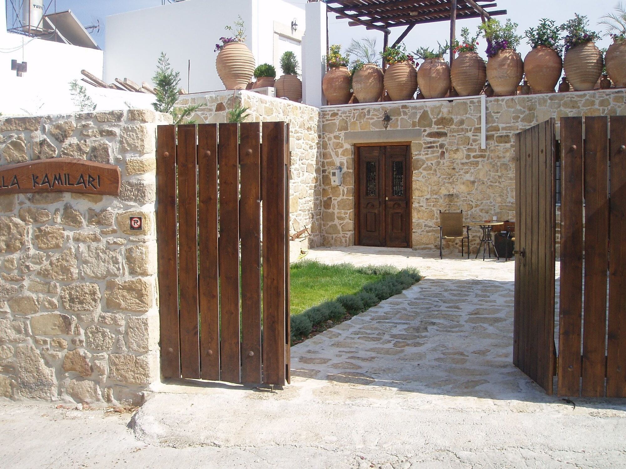 Villa Kamilárion Exterior foto